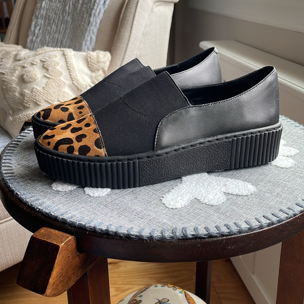 Lori Goldstein Platform Sneakers NWOT in original box - Picture 2 of 8